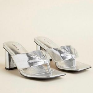 Torrid silver thong heeled sandal 9.5 WW